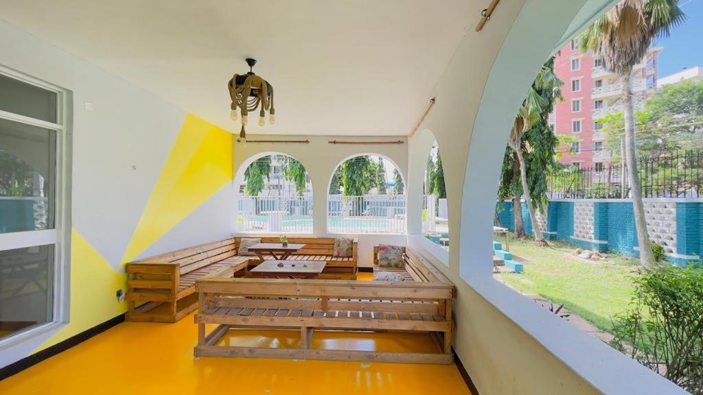 Gallivanters Hostel *